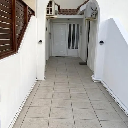 Arithea Hidden Seaside Heritage 2br * Paphos