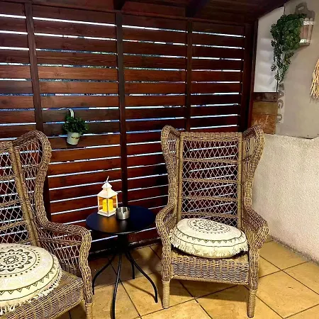 Chaletu Arithea Hidden Seaside Heritage 2br