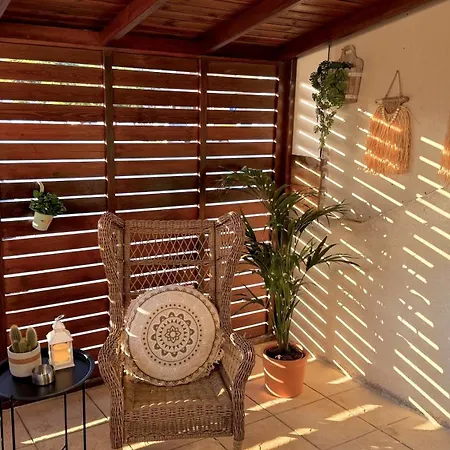 Chaletu Arithea Hidden Seaside Heritage 2br *